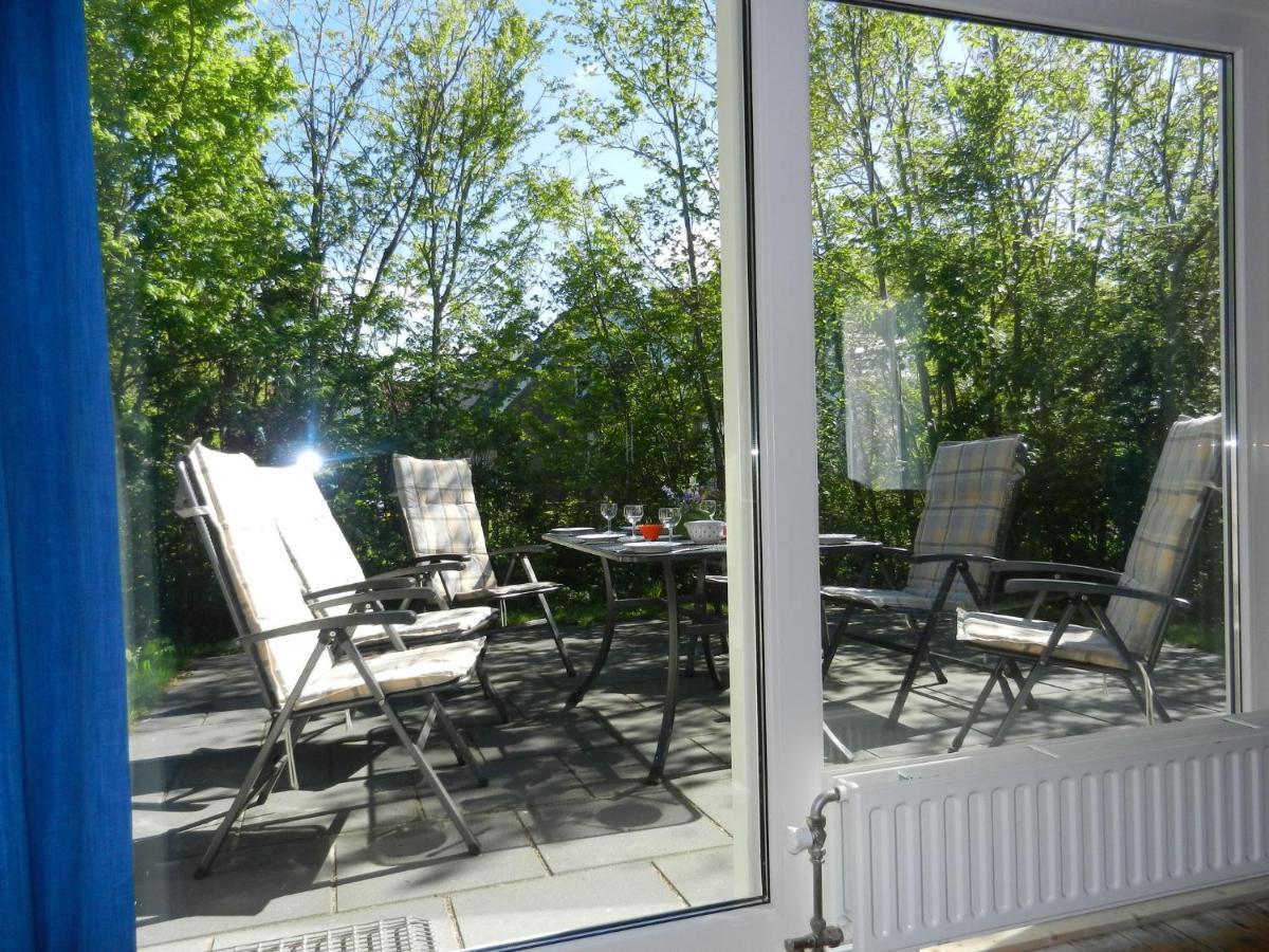 Bungalow In Nes On Ameland With Spacious Terrace Kültér fotó